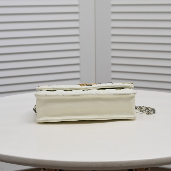 シャネルバッグ内部構造